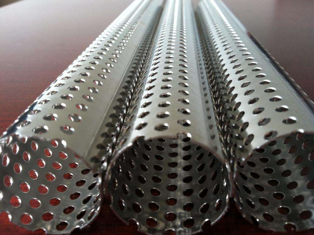 Tabung filter logam berlubang